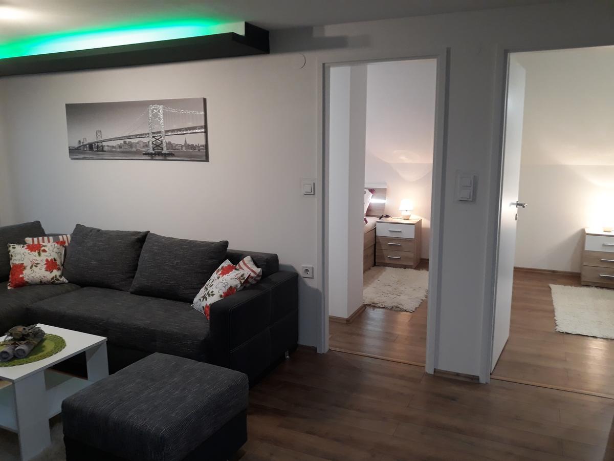 Apartmani Anna Sveti Martin Na Muri Exteriör bild